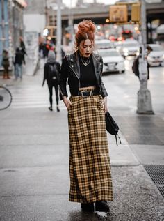 Grungy Fall Outfits, Women's Grunge Fashion, Grunge Fall Outfits, Street Style Grunge, Alternative Clothing, Alt Fashion, Pinterest Fashion