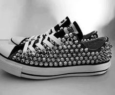 Ahh♥ Studded Converse #Want(: Upcycle Shoes, Gothic Boots, Sneakers Platform, All Stars Converse, Silver Mirror, Converse Sneakers