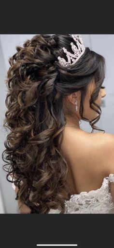 Beauty And The Beast Quince, Sweet 16 Hairstyles, Quince Hairstyles For Long Hair, Hair Quince, Hairstyles With Crown, Quince Hairstyles With Crown, Quinceanera Hairstyles, Quince Hairstyles, Half Up Half Down Hair