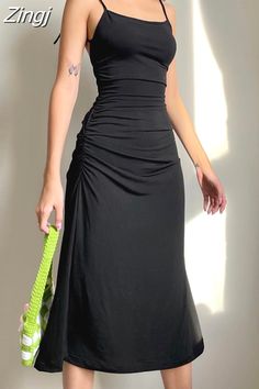 Backless Long Dress, Strap Dresses, Black Dress Outfits, Y2k Aesthetic Outfits, Party Summer, Ruched Midi Dress, Maxi Robes, Dinner Dress, Summer Party Dress