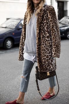 Mantel Outfit, Leopard Print Coat, Ashley Olsen, Looks Street Style, Outfit Trends, Print Coat, Outfits Casual, Mode Inspiration