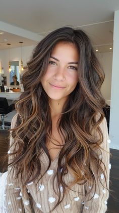 45 Stunning Sunkissed Brunette Hair Ideas To Revamp Your Hair Brown Hairlights, Summer Hair Color For Brunettes Long, Brunette Balayage Hair Summer 2024, Burnet Hair, Brunette Sunkissed Hair, Summer Hair Color For Brunettes Highlights Sun Kissed, Summer Hair Brunette, Beachy Brunette Hair, Brunette Hair Summer