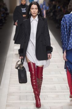 Upcoming Fashion Trends, Red Boots, Wearing Red, Fall 2017, Mode Inspiration, Bella Hadid, Street Styles, Milan Fashion Week