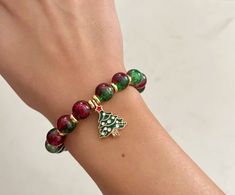 Cheap Green Holiday Bracelets, Cheap Green Bracelets For Holiday, Holiday Bracelets, Christmas Tree Charm, Bracelet Christmas, Fun Bracelet, Christmas Bracelet, Crackle Glass, Holiday Jewelry