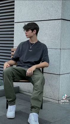 Streetwear Casual Male, Outfit Ideas For Guys Casual, Soft Aesthetic Men, Aesthetic Fits For Guys, Boyfriend Fits Aesthetic Men, Simple Aesthetic Outfits For Men, Male Trendy Outfits, Boy Outfit Inspo Aesthetic, Men’s Clothing Styles 2023