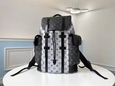 Emilie Wallet, Everyday Luxuries, Vuitton Bag, Lv Bag, Cute Bag, New Handbags, Monogram Canvas, Louis Vuitton Bag, Fashion Backpack