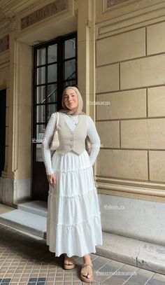 Cute Hijabi Skirt Outfits, Cute Hijabi Outfits Dresses, Cute Hijabi Dresses, Paris Modest Outfits, 2024 Modest Fashion, Hijab Maxi Skirt Outfit, Modest Summer Wear, Modest Fits Aesthetic Hijabi, Hijabies Outfit