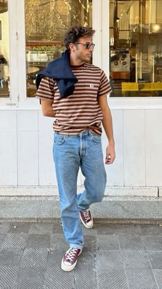 Summer Cleaning, Sneakers Slippers, Heat Waves, Guy Fits, Dapper Dudes, Look Retro, Street Style Outfits Men, Mens Outfit Inspiration, Elegante Casual