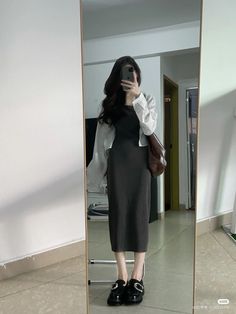 Hangout Fits, Outfit Ke Kampus, Kuliah Outfit, Ootd Korean Style, Ootd Korean, Fashion Dream Job, Modesty Outfits, Church Fashion, Business Outfits Women