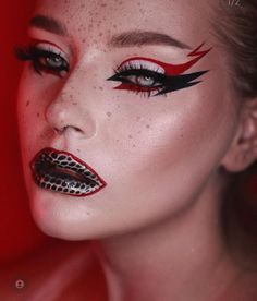 Punk Makeup, Makeup Icons, Rave Makeup, Red Makeup, Creative Eye Makeup, Photo Makeup, Makeup Photography, Creative Makeup