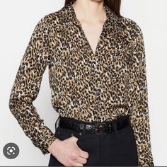 Nwt Equipment Green Leopord Blouse Small Leopard Print Long Sleeve Top For Work, Elegant V-neck Leopard Print Top, Chic Leopard Print Tops For Work, Fitted Leopard Print Blouse For Work, Silk Tee, Eyelet Blouse, Printed Silk Shirt, Printed Silk Blouses, Printed Sleeveless Blouse