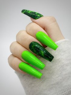 Lime Green Nails, Dark Green Nails, Green Nail Designs, Nail Prep, Galaxy Nails, Nail Swag