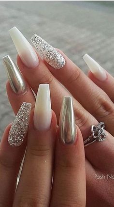 Nail Art Pictures, New Nail Designs, Young Nails, White Acrylic Nails, White Nail Art, French Nail Designs, Nails Christmas, Nails French, Trim Nails