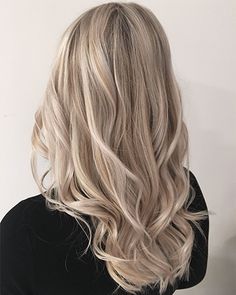 Light Blonde Babylights, Ice Brown Hair, Medium Balayage, Ice Blond, Beige Blonde Hair Color, Honey Aesthetic, Babylights Blonde