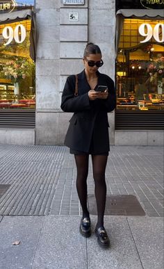 Black Loafers Outfit, Loafer Outfits, Blazer Dress Outfits, Black Blazer Outfit, Loafers Outfit, Fest Outfits, Looks Street Style