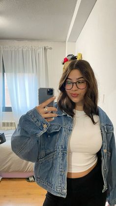 Denim Jacket Outfit Cropped, Monday Outfits, Jean Jacket Outfit, Jacket Outfit Women, Fashion Fails, Outfit Inspo Casual, Trendy Fall Outfits, Jacket Outfit, Cute Comfy Outfits