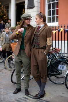 Dandy Look, Tomboy Stil, Tweed Ride, School Swag, Tweed Run, Dandy Style, For School, Cycle Chic, Tomboy Outfits