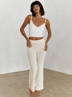 Elyssa Cami White Chic White Cropped Tank Top, White High Waist Crop Top For Day Out, Chic Cropped Tank Top For Loungewear, White Stretch Cami Crop Top, White High-waisted Crop Top For Spring, White High Waist Crop Top For Spring, Chic White Camisole Crop Top, White Cami Crop Top With Built-in Bra, White Cropped Tank Top With Built-in Bra