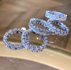 Hand Jewelry Rings, Luxury Bracelets, Fancy Jewellery Designs, Eternity Rings, T Love, Jewelry Luxury, Expensive Jewelry, Luxury Rings