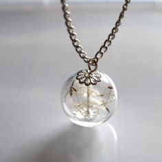 Dandelion Necklace via Etsy. Wish Necklace, Nice Accessories, Dandelion Necklace, Seed Necklace, Dandelion Wishes, Dandelion Seeds, A Dandelion, Dandelion Wish, Dandelion Seed