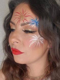 Makeup For 4th Of July, July 4 Makeup, 4th July Makeup, Fourth Of July Eye Makeup, 4th Of July Eye Makeup, 4 Of July Makeup Ideas, Firework Makeup Look, Usa Makeup Looks