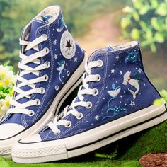 Custom Embroidered Converse, Hammerhead Sharks and Manta Ray Embroidered Shoes, Ocean Vibes Embroidered Sneakers Custom, Gifts for Divers, Ocean Gift, Gift for Her 💚 Immerse yourself in the intricate craftsmanship as we lovingly hand embroider rustic flowers onto your chosen Converse pair 💚 🌿 The listed price encompasses both the Converse Shoes and the showcased Embroidery Designs. 1. MANUFACTURING PROCEDURE 🌿 Upon receiving your order, we initiate the shoe preparation process. If your chose Shark Converse, Aesthetic Embroidery Designs, Ocean Shoes, Unique Converse, Converse Chuck 70s, Cute Converse Shoes, Hammerhead Sharks, Chuck 70s, Embroidered Sneakers