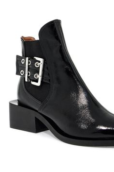 51%REC-PL, 49%PL Chunky Chelsea Boots, Formal Loafers, Buckle Ankle Boots, Crossbody Tote Bag, Crossbody Tote, Boot Sandals, Leather Interior, Beautiful Shoes, Leather Accessories