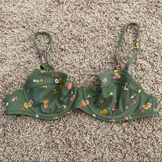 Never Been Worn! In Perfect, Brand New Condition Size 32b Underwire Lightly Lined Adjustable Straps Adjustable Back Cute Green Swimwear For Beach Season, Cute Green Swimwear For The Beach, Cute Green Swimwear For Beach, Cute Green Beach Swimwear, Cute Green Swimwear For Spring, Aerie Swim, Womens Swim, Adjustable Straps, Brand New