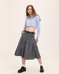 Model (WearingXS):•Â?/span>Height: 174cm | Bust: 80cm | Waist: 60cm | Hips: 89cm | Shoes: 38cmDetails: Cropped long-sleeve shirtTop Length: CroppedSleeve Length: Long SleevesMaterials:95% Polyester + 5% Spandex Trendy Gray Spring Blouse, Light Blue Tops With Pockets For Spring, Spring Cropped Shirt With Pockets, Light Blue Fitted Shirt For Spring, Fitted Light Blue Shirt For Spring, Fitted Gray Tops With Pockets, Fitted Gray Cotton Blouse, Gray Fitted Tops With Pockets, Spring Cropped Blouse With Pockets