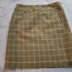 Talbots Loden Green And Light Pink Wool Pencil Skirt Sz 4, Nwot, Lined, Front Pockets, Side Zipper. Excellent Condition. Fitted Preppy Skirt With Pockets, Pink And Green Plaid Skirt, Loden Green, Wool Pencil Skirt, Green And Pink, Side Zipper, Pencil Skirt, Light Pink, Womens Skirt