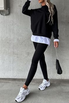 Look Legging, Looks Jeans, Black Leggings Outfit, Perfect Leggings, Daily Outfit Inspiration, Athleisure Fashion, Loungewear Set