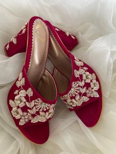 Heels Indian, Indian Heels, Bridal Sandals Heels, Bridal Footwear, Bride Sandals, Red Wedding Shoes, Fancy Sandals, Embroidered Heels, Heels Block