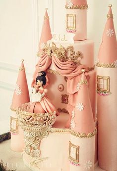 there is a cake that looks like a princess castle