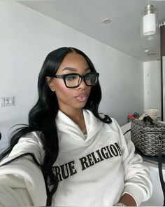 Clean Girl Aesthetic Black Women, David Reyes, Frontal Wig Hairstyles, Trending Pins, Cute Simple Outfits, Black Girls Hairstyles, Pretty Face