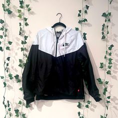 Brand New! No Stains Or Holes. Excellent Condition. Open To Negotiations Always. Real Offers Only! Nike Urban Style White Windbreaker, Casual Black And White Long Sleeve Outerwear, Nike Vest, Jordan Jackets, Reversible Sweater, Windbreaker Jacket Women, Womens Quilted Jacket, Nike Windbreaker, Black And White Color