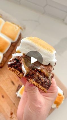 Kim Klock on Instagram: "caramel s’mores brownies 🤩🔥 because s’mores season is year round, people! at least on my page 😂 these brownies have a graham cracker base, and are topped with a layer of @ghirardelli milk chocolate caramel squares and toasty @kraftjetpuffed s’more marshmallows 😍🤤 truly a next-level dessert combo that you need to try! 💕

📌 https://itsbrunchoklock.com/caramel-smores-brownies/

#f52grams #itsbrunchoklock #baking #bakingtime #feedfeed #BuzzFeast #huffposttaste #ImSoMartha #thekitchn #bhgfood #eattheworld #bakersofinstagram #bakingfromscratch #bakingaddiction #fwx #eatingforinsta #foodblogfeed #foodblogeats #thatsdarling #foodlover #homemade #bakinglove #philadelphia #philly #marshmallow #smores #brownies #chocolate #caramel" Marshmallow Fudge Brownies, Caramel Smores, Caramel Squares, Marshmallow Fudge, Smores Brownies, Chocolate And Caramel, Gooey Caramel, Cracker Crust, Homemade Brownies