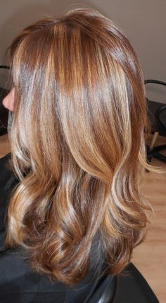 Dark Orange Hair With Blonde Highlights, Gold Hair With Blonde Highlights, Light Auburn Hair Balayage, Copper Highlights On Dirty Blonde Hair, Reddish Brown With Blonde Highlights, Copper Blonde Brown Hair, Hair Color Ideas For Over 50, Brown Trendy Hair, Copper Gold Highlights