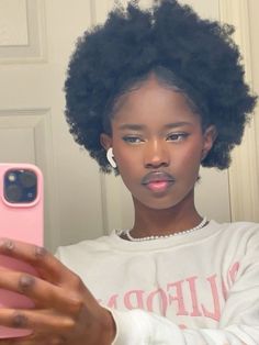 Afro Puff Aesthetic, Afro Styles Hairstyles 4c, Hyperfeminine Black Women, Afros Black Women, Afro Buns, Small Afro, Protective Hairstyles For Natural Hair, Protective Hairstyles Braids