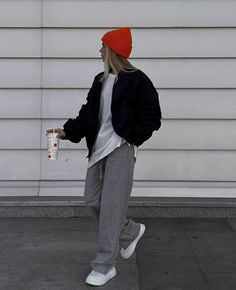 Grey Beanie Outfit, Blue Beanie Outfit, Red Beanie Outfit, Beanie Outfit Women, Beanie Outfit Winter, Red Hat Outfit, Beanie Hat Outfit, Beanie Outfit, Red Beanie