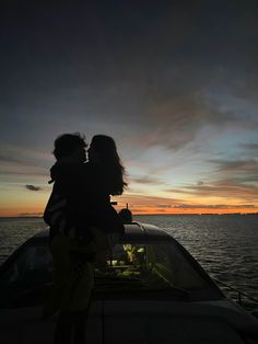 cute couples goals picture Fancy Couple Aesthetic, Honeymoon Night, This Kind Of Love, Best Honeymoon Destinations, Honeymoon Spots, Dream Live, Night Couple, Beach Photography Poses, Romantic Honeymoon