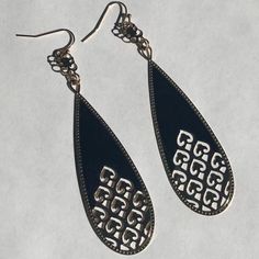 New Boutique Black & Gold Teardrop Dangle Earrings Lightweight Hook Length: Approx 3in Simply.Your.Style Black Dangle Teardrop Earrings For Party, Black Drop Teardrop Earrings For Party, Black Teardrop Drop Earrings For Party, Black Teardrop Earrings For Party, Elegant Black Metal Teardrop Earrings, Black Metal Drop Earrings, Black Teardrop Metal Earrings, Black Metal Teardrop Earrings, Pig Earrings