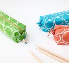 Pencil Case Tutorial PDF Patterns back to by Indigobirddesign Pencil Shaped Zipper Pouch As Gift, Green Pencil Case With Pen Holders As Gift, Handmade Pencil Case Pouch For School, Handmade Pouch Pencil Case For School, Handmade School Pencil Case Pouch, Makeup Pouch Diy, Pattern Pencil Case, Pencil Case Tutorial, Pouch Diy