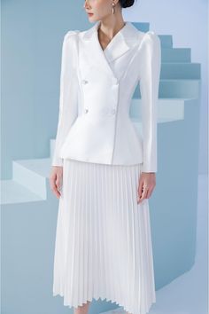 Zane Long Sleeved Blazer MEAN BLVD Clean Chic Outfit, Lapel Blazer, Woman Suit Fashion, Classy Dress Outfits, White Dresses, Long Sleeve Blazers, Blazer Fashion, Suit Fashion, Two Piece Dress