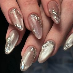 Cat Eye White Nails, Silver Cat Eye Nails, Cats Eye Nails Design, Cat Eye Nails Design, Cateye Nails, Kawaii Nail Art, Short Gel Nails, Fancy Nails Designs