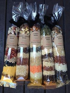 Food Gift Jars, Jar Food Gifts, Premade Meals, Homemade Dry Mixes, Jar Meals, Soup In A Jar, Jar Food, Jar Recipes