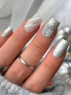 Christmas Style Plaid Design 24pcs Short Square Artificial Nail Set | SHEIN USA Kutek Disney, Winter Designs, Stunning Nails, White Nail, Stick On Nails, Manicure E Pedicure