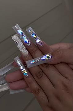 Nail Designs Rhinestones Simple, Big Rhinestone Nails, Nail Designs Rhinestones, Really Long Acrylic Nails, Nails Set Ideas, Gem Nail Designs, Fake Acrylic Nails, Flare Nails, Cute Uggs