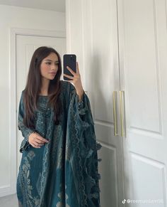 Unique Colours For Dresses, Indian Medical College Outfits, Simple Pakistani Suit, Farewell Outfits, Pakistani Attire, Simple Suits, Indian Fits, Desi Things, Brown Clothes