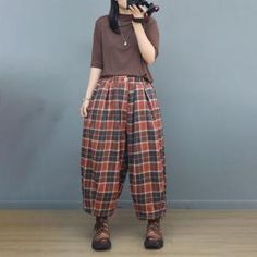 Tartan Pants, Tweed Pants, Chic Gowns, Winter Pants, Loose Pants, Season Winter, Pants Trousers, Skirt Pants, Make You Feel