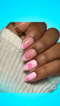 French Tips With Pink, Short Coffin, Really Cute Nails, French Tips, Minimalist Nails, Dream Nails, Pink Stars